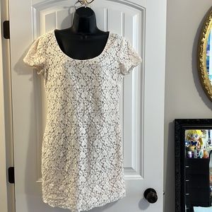 Aritzia Talula lace floral dress 😍💖